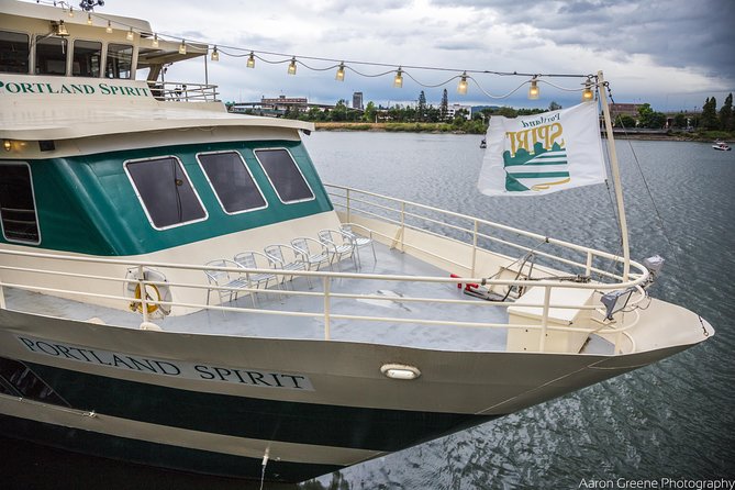 2.5-hour Dinner Cruise on Willamette River - Service, staff personalities, and the small things that change the feel