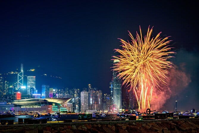 2025 Chinese New Year Fireworks Open Bar Yacht Dinner Cruise HK - Getting back to Kiki Wan: taxis, Uber, and all-night trains