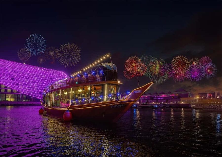 Abu Dhabi: New Year's Eve Yas Island Dhow Dinner Cruise - Yas Island landmarks you’ll recognize as the night goes on
