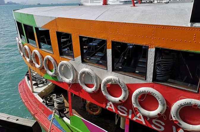 Afternoon City Coach Tour Plus Dinner Cruise with Hotel Pickup in Hong Kong Island - Aberdeen Fishing Village plus the workshop stop: old harbour life and a commercial side
