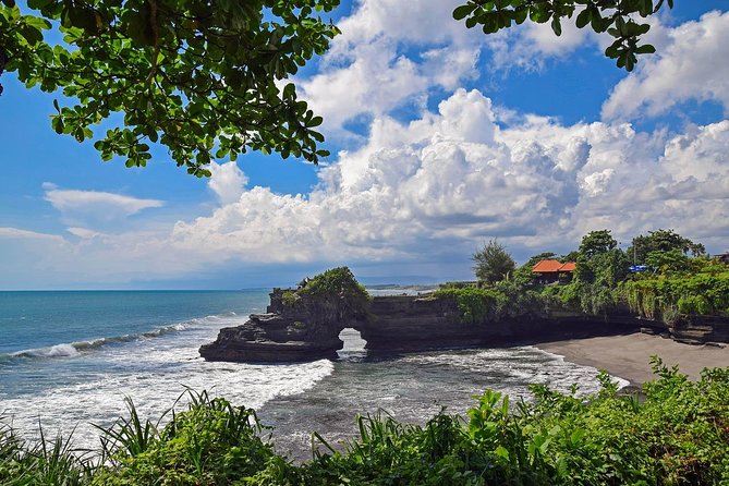 Bali Half Day Tour - Taman Ayun temple, Alas Kedaton,Tanah lot sunset Dinner - Taman Ayun Temple: Moat, Details, and Why It Feels Different