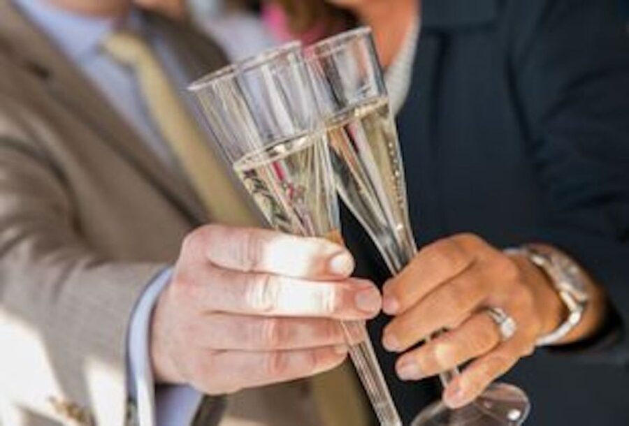 Baltimore: Christmas Eve Gourmet Brunch or Dinner Cruise - Who this Baltimore Christmas Eve cruise is best for