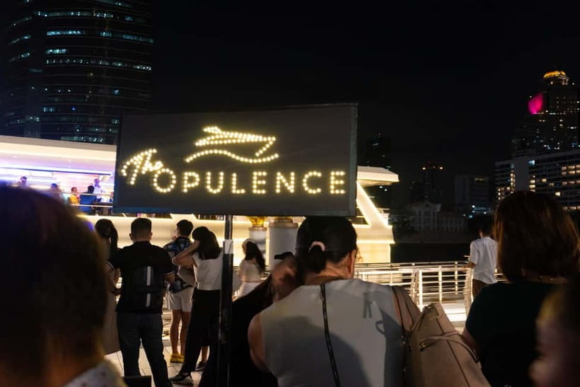 Bangkok: Celebrate New Year Opulence Dinner Cruise - Quick Highlights You’ll Care About