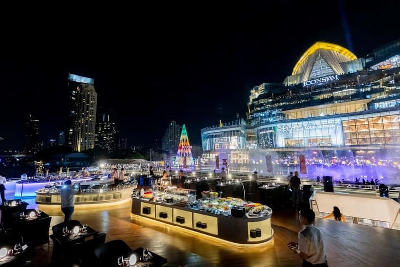 Bangkok: Celebrate New Year Opulence Dinner Cruise - Temple Atmosphere and River Landmarks: Why the Route Matters
