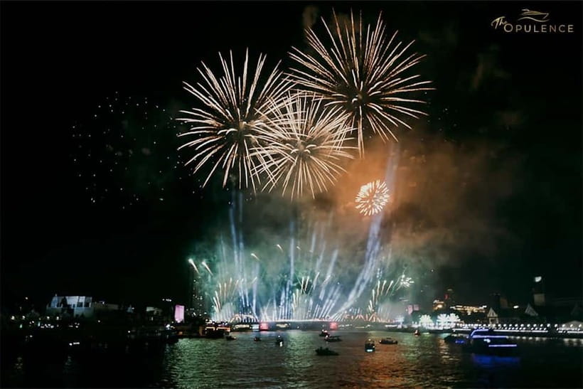 Bangkok: Opulence Luxury Dinner Cruise with Hotel Transfer - Who This Cruise Works Best For