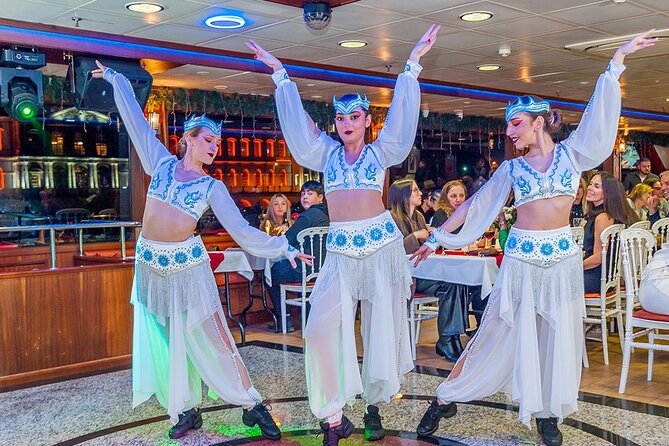 Bosphorus Dinner Cruise & Show with Private Table - Food and service: what tends to land well