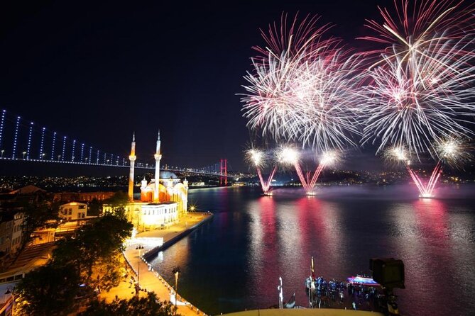 Bosphorus New Years Dinner Cruise Party in Istanbul 2026 - Key things to know before you board