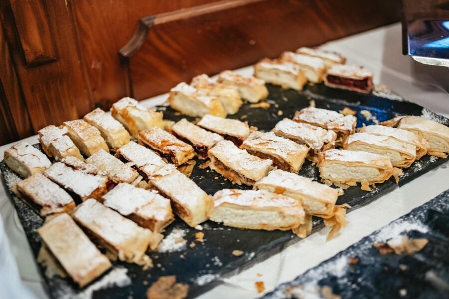 Budapest: Dinner Cruise with Live Music and Folk Dance Show - Rajkó Folk Orchestra and Ensemble: cimbalom, music, and dance