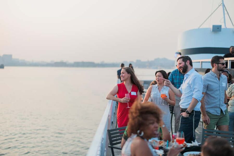 City Cruises Baltimore: Brunch, Lunch, or Dinner Cruise - The route and landmarks: where your photos come from