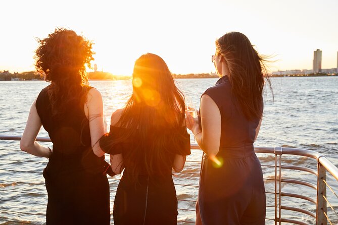 City Cruises New York: Signature Dinner Cruise - The Skyline Route: What You’ll Actually See From the Boat