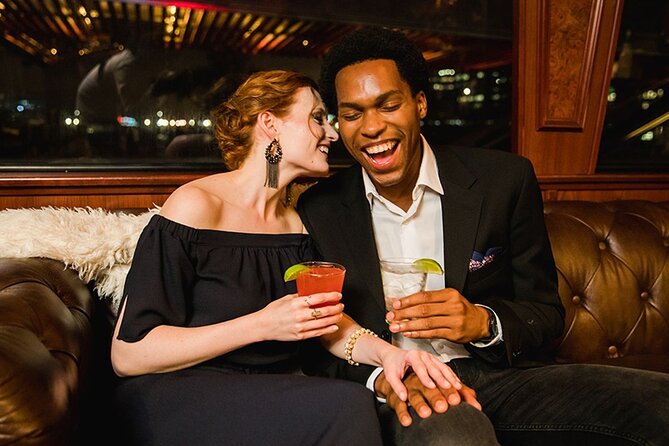 City Cruises Newport Beach: Orange County Premier Dinner Cruise - Weather and timing: how to make the evening go smoothly