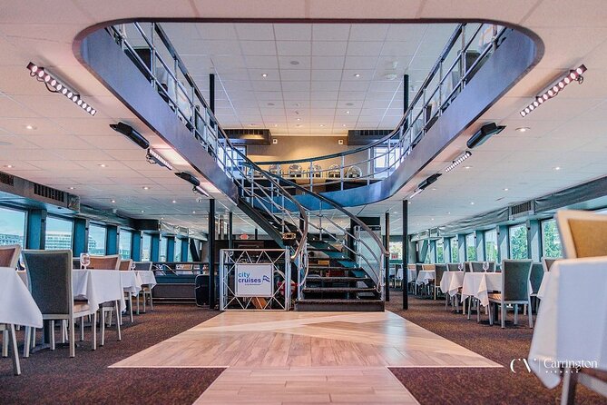 City Cruises Washington DC: Buffet Dinner Cruise - Deck time and photo strategy: when to go up