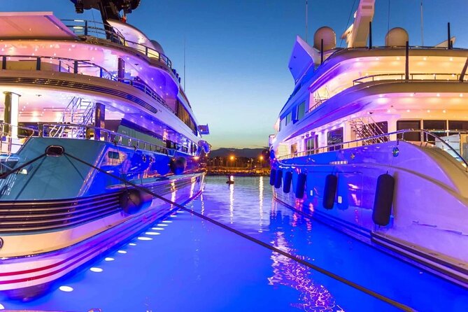 Dinner Cruise Full party & Show & Belly dancer in Sharm El Sheikh - The Show on Board: Singer, Violinist, DJ, and Belly Dancer