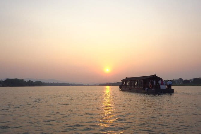 Dinner Cruise & Music Folk Song on the Perfume River in Hue - Timing, weather, and how to enjoy the ride without stress