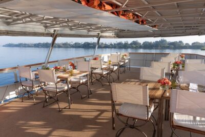 Dinner Cruise on the Zambezi River - Getting to the boat: pickup, timing, and group size