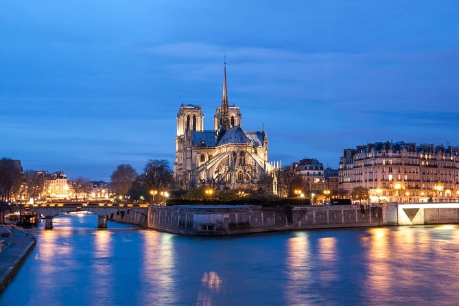 Dinner Cruise Prestige Check-out from the Eiffel Tower - Getting on board near the Eiffel Tower: find the right dock fast