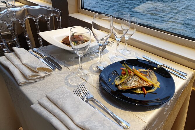 Dinner Cruise Prestige Check-out from the Eiffel Tower - The set menu: foie gras, veal pavé, sea bream, and a dessert tasting plate