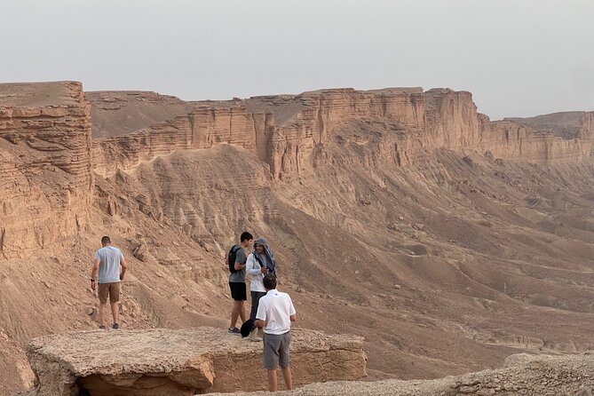 Edge of the World with 4x4 vehicles, sunset Dinner and stargazing - Dinner at sunset, then stargazing: the best reason to stay to the end