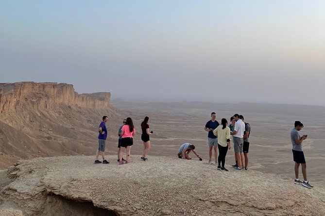 Edge of the World with 4x4 vehicles, sunset Dinner and stargazing - Price and value: is $46.90 per person worth it?