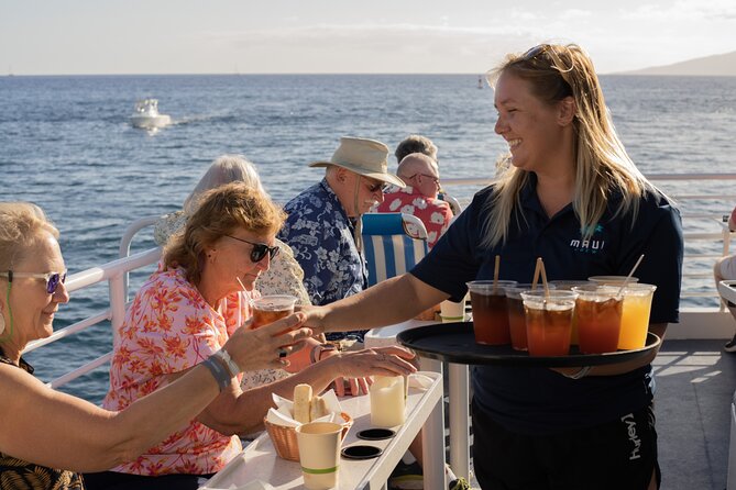 From Ma'alaea Harbor: Sunset Dinner Cruise Aboard the Quicksilver - Live island-style music: the soundtrack to the sunset