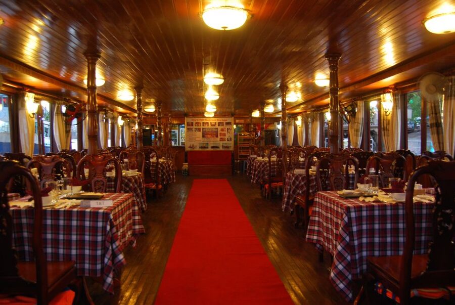 Ho Chi Minh City: Water Puppet Show and Dinner Cruise - Should you book this Ho Chi Minh City water puppet show and dinner cruise?