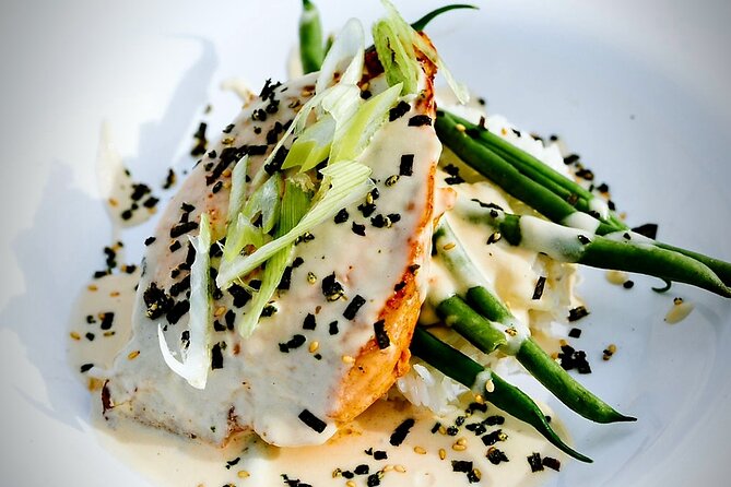 Honolulu Sunset Dinner Cruise with Friday Fireworks Show - The 3-course menu: salad, smoked short ribs, mahi-mahi, and dessert