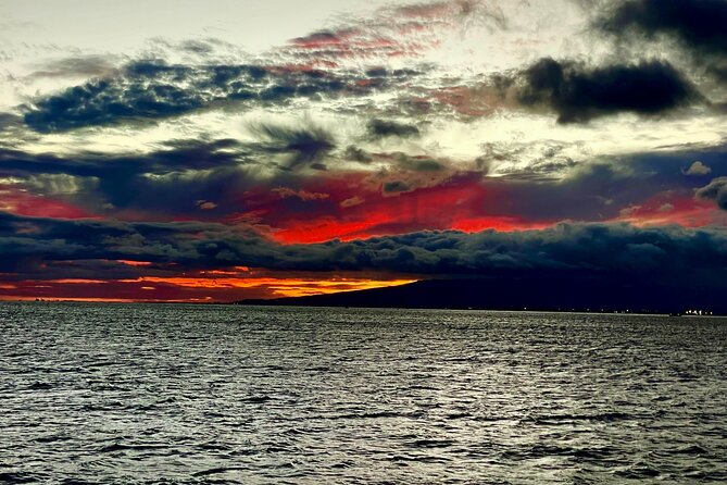 Honolulu Sunset Dinner Cruise with Friday Fireworks Show - Price and value: why the “deal” depends on what you want most