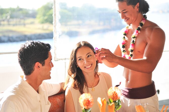Honolulu: Three Star Deluxe Sunset Dinner Cruise and Show - Key things I’d clock before you go