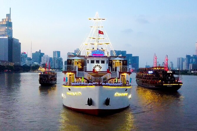 Indochina Queen Dinner Cruise on Saigon River - Live music and flamenco-style dancing: fun, but manage expectations