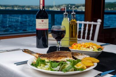 Istanbul Bosphorus Dinner Cruise with Drinks and Shows - Meeting point and timing: the small logistics that matter a lot