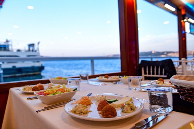 İstanbul Bosphorus Dinner Cruise with Traditional Turkish Show - Best Fit: Who Should Book This Bosphorus Dinner Cruise