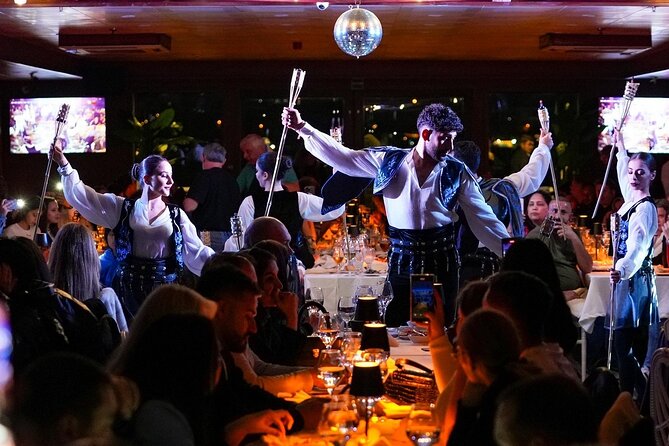 Istanbul by Night: All Inclusive Bosphorus Dinner Cruise & Drinks - Dinner on board: four courses and what all-inclusive soft drinks really means