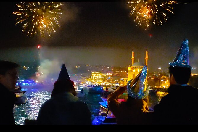 Istanbul New Year's Eve Dinner Cruise With Fireworks Shows 2026 - European Shore Highlights: Palaces, Mosques, and Big Views