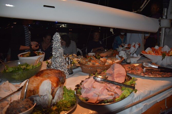 Luxury Sydney Harbor New Years Eve Fireworks Dinner Cruise 2026-7 - Boarding the night: how to use the 8 hours without losing the view