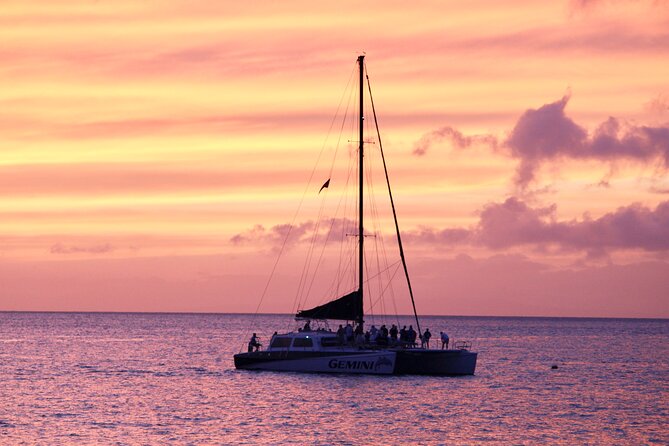 Maui: Coast of Ka'anapali Beach Sunset Dinner Sail - Key highlights at a glance