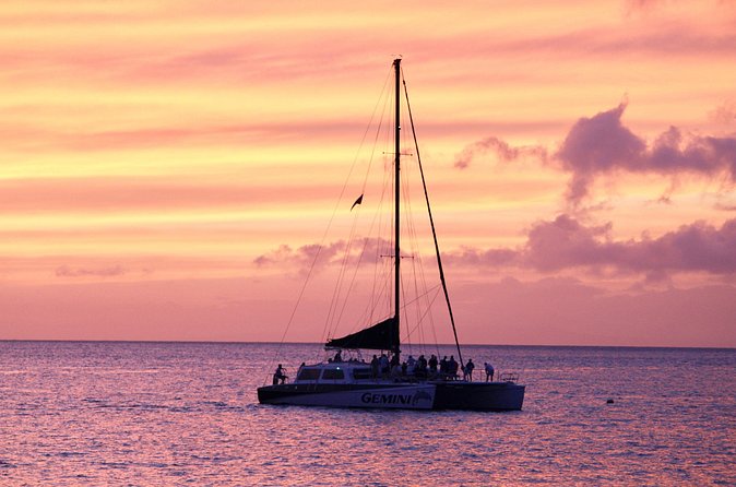 Maui: Coast of Ka'anapali Beach Sunset Dinner Sail - Who this suits best (and who should be cautious)