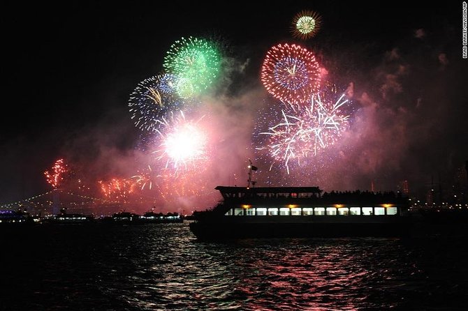 New Year's Eve dinner cruise & party on Bosphorus, Istanbul 2026 - Live belly-dancing and folklore shows before the DJ hits