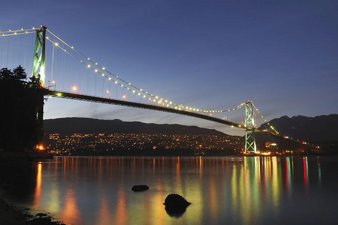 New Year's Eve Dinner Cruise through Vancouver Harbor - Nighttime sightings: bridge lights and a landmark glow