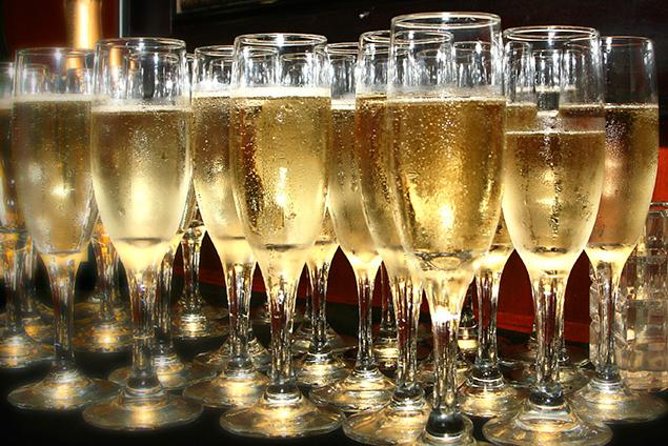 New Year's Eve Plated Dinner Cruise on San Francisco Bay - Four-course plated dinner: how it actually works in a 4-hour window
