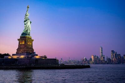 New York City Dinner Cruise on Luxury Yacht with Live Music - Pier 36 at 7:00 pm: Arrive Early and Don’t Trust Signage