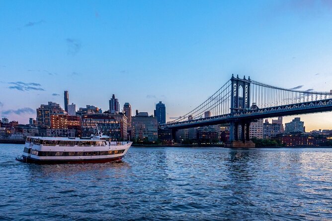 New York City Skyline Dinner Cruise - The big picture: what this NYC skyline dinner cruise delivers