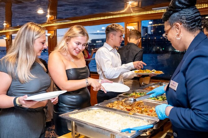 New York City Skyline Dinner Cruise - Your 7:00 pm timing and the 3-hour flow