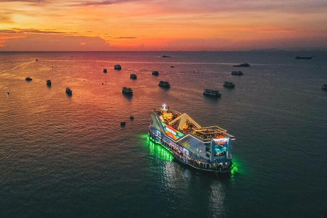 Ocean Sky Pattaya Dinner Cruise with Live Entertainment - The buffet dinner: what you should expect on the table
