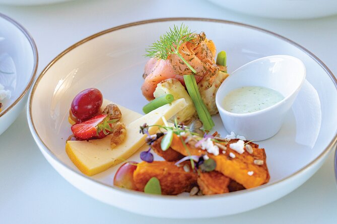 Oslo fjord 3-Course Dinner Cruise with Live Music - What You See on the Fjord Side: Islands, Lighthouses, and Dyna Fir