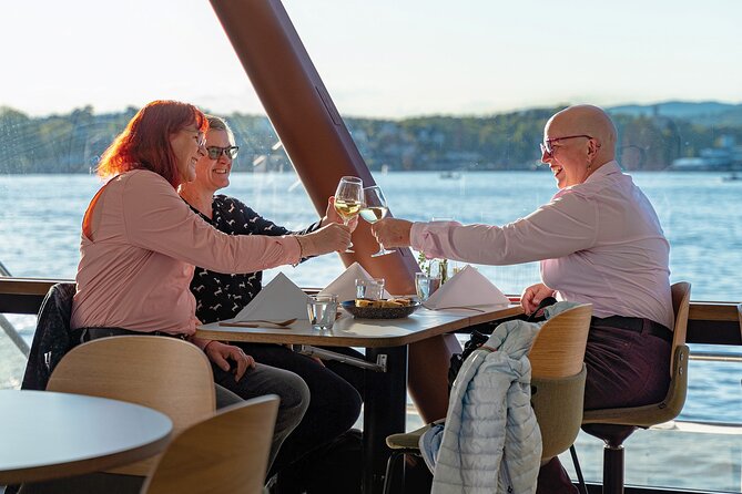 Oslo fjord 3-Course Dinner Cruise with Live Music - Live Music Meets a Silent-Engine Ride