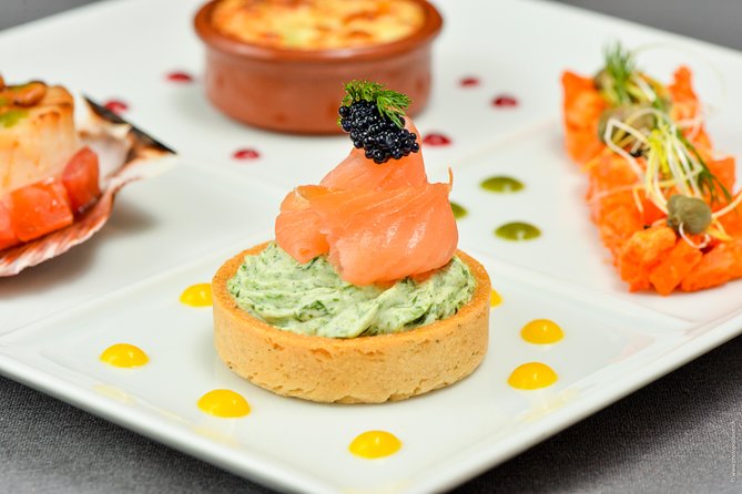 Paris 3-Courses Gourmet Dinner Seine River Cruise with Champagne - Meeting at Promenade Édouard Glissant and Picking the Right Timing