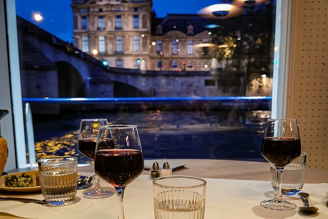 Paris Capitaine Fracasse 3 Course Seine River Dinner Cruise - Eiffel Tower to Pont Alexandre III: Two Icons, One Long Photo Segment