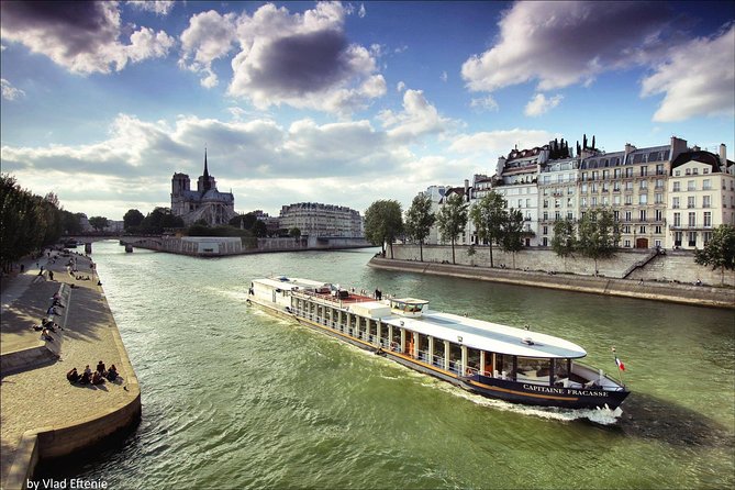 Paris Capitaine Fracasse 3 Course Seine River Dinner Cruise - Notre-Dame and Beyond: The Moment You’ll Want to Pause