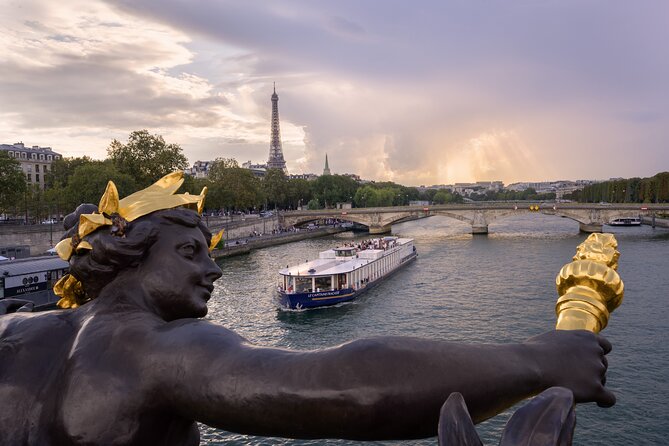 Paris Capitaine Fracasse 3 Course Seine River Dinner Cruise - The Meal: What’s Included in the 3 Courses