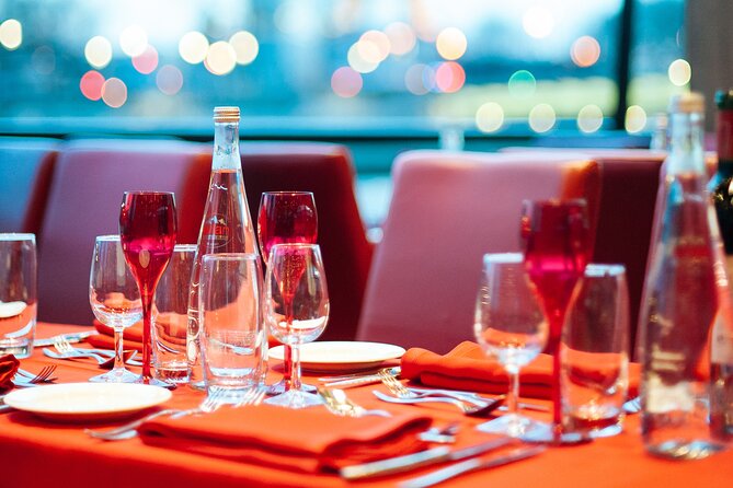 Paris Valentine's Day Dinner Cruise by Bateaux-Mouches - Service and Atmosphere: What Works on a Boat Like This